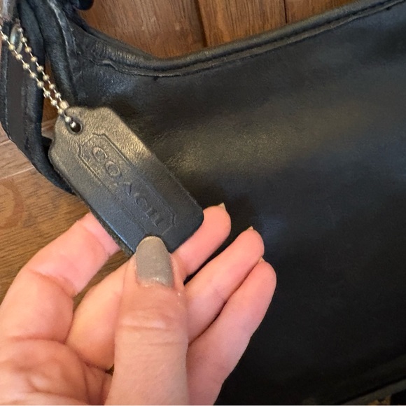 Vintage Coach Black Leather 9966 Legacy Zip Shoulder Bag - Picture 5 of 15